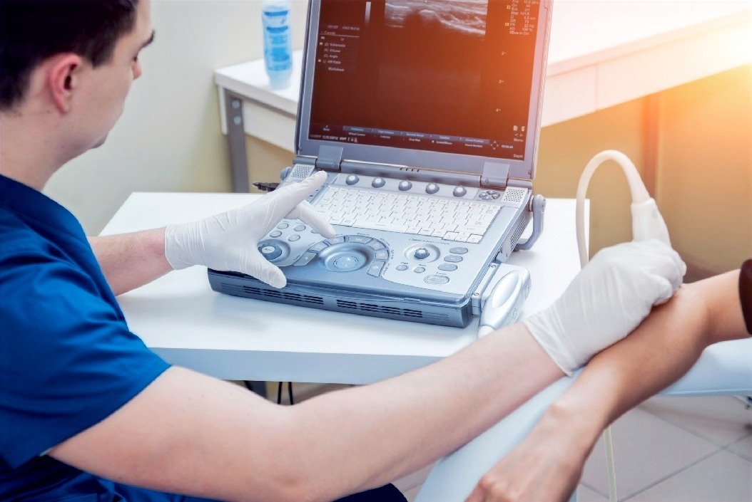  ULTRASOUND-GUIDED DIAGNOSIS